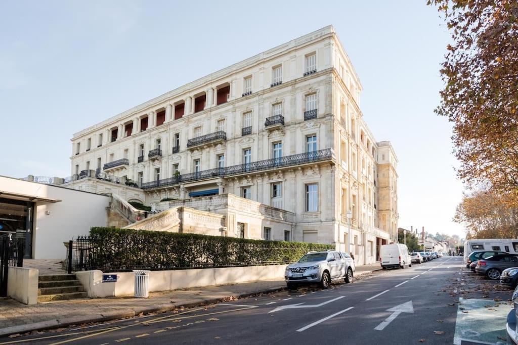 Grand Hotel - Magnifique Appartement Bord De Plage Centrale Arcachon Exterior photo